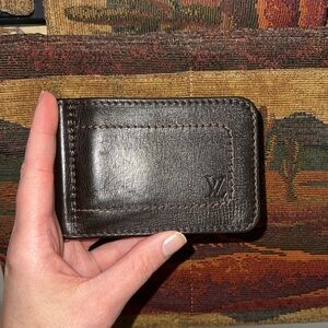 Authentic Louis Vuitton Brown Leather Money Clip Cardholder Wallet Initial TK